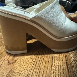 Dolce Vita Emery platform